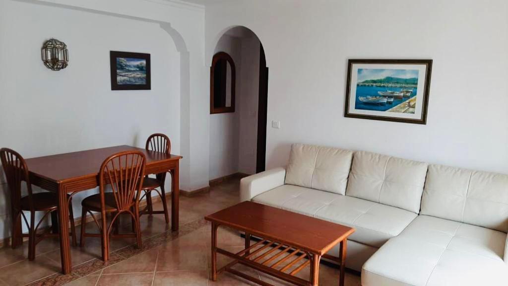 Apartamentos Balcon De Carabeo ネルハ エクステリア 写真
